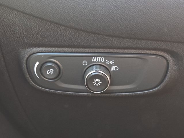 Used 2024 Chevrolet Equinox RS w/ LPO, Floor Liner Package FWD image 9