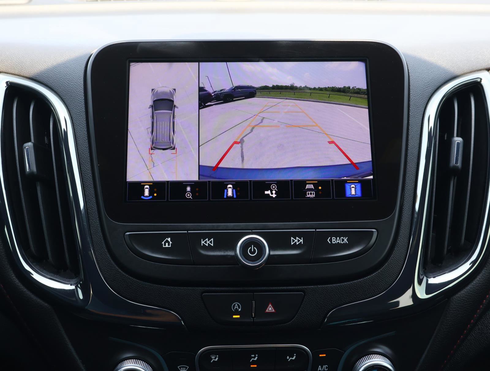 Used 2024 Chevrolet Equinox RS FWD image 23