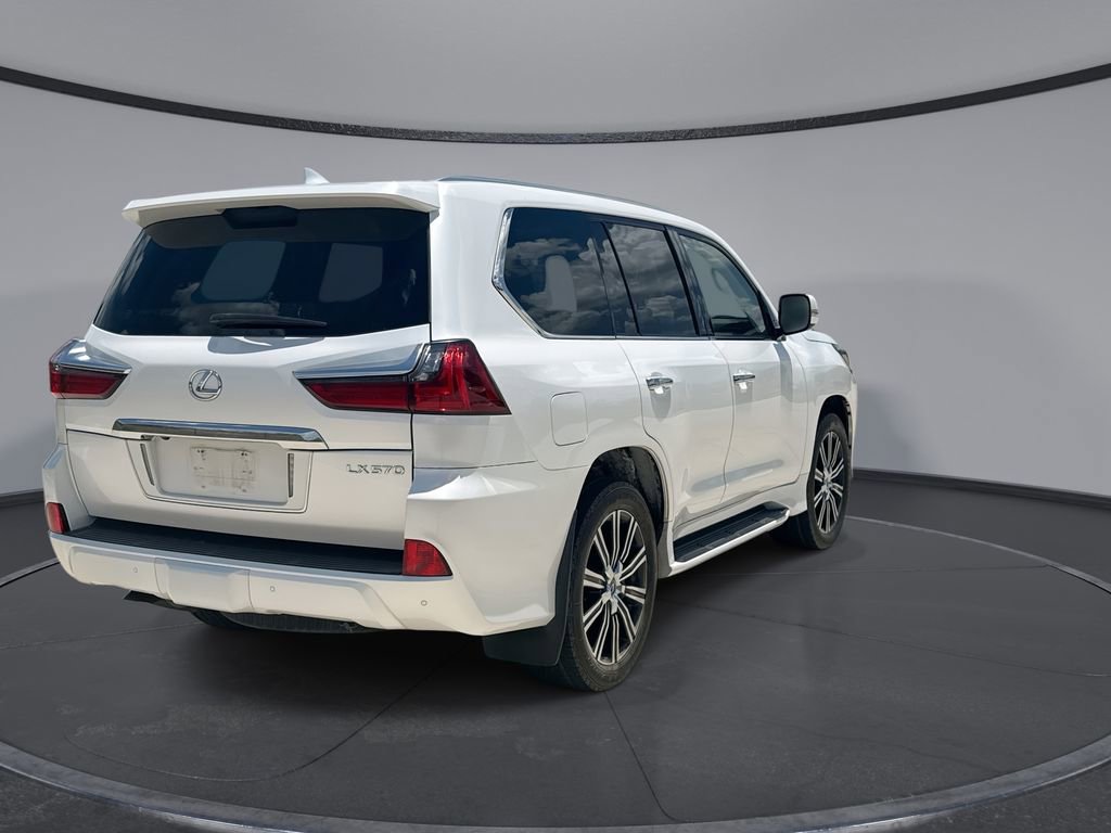 Used 2020 Lexus LX 570 4WD w/ Luxury Package image 11