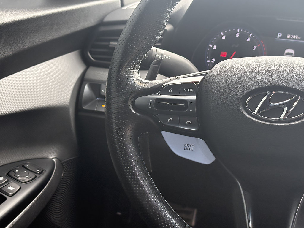 Used 2022 Hyundai Veloster N FWD image 21