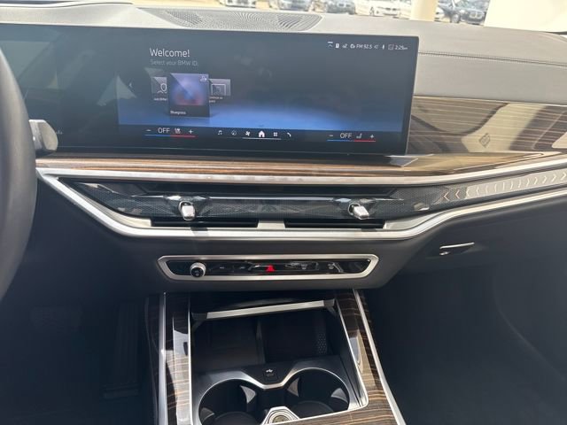 Certified 2025 BMW X7 xDrive40i image 16
