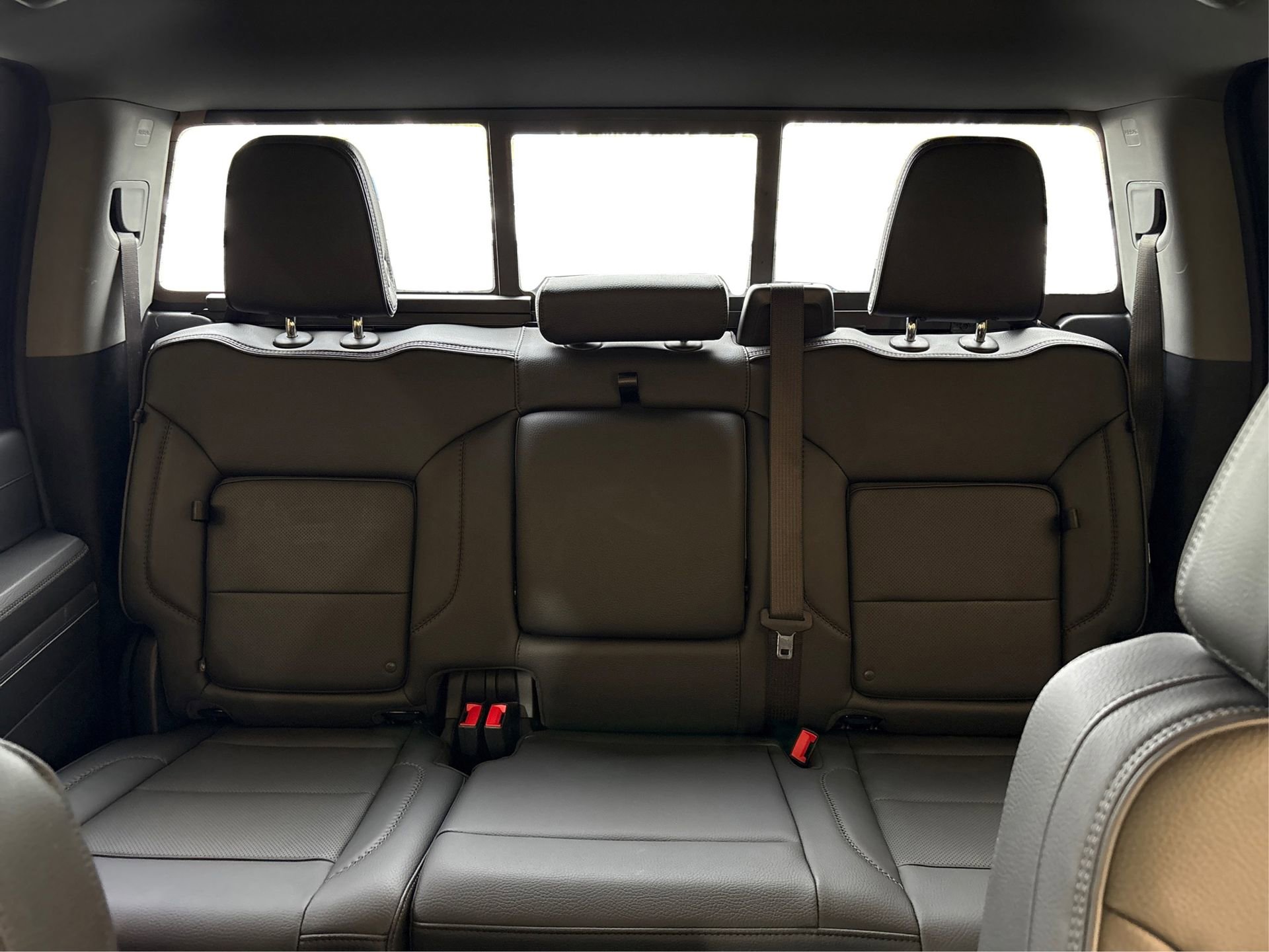 Used 2025 GMC Sierra 3500 Denali image 17