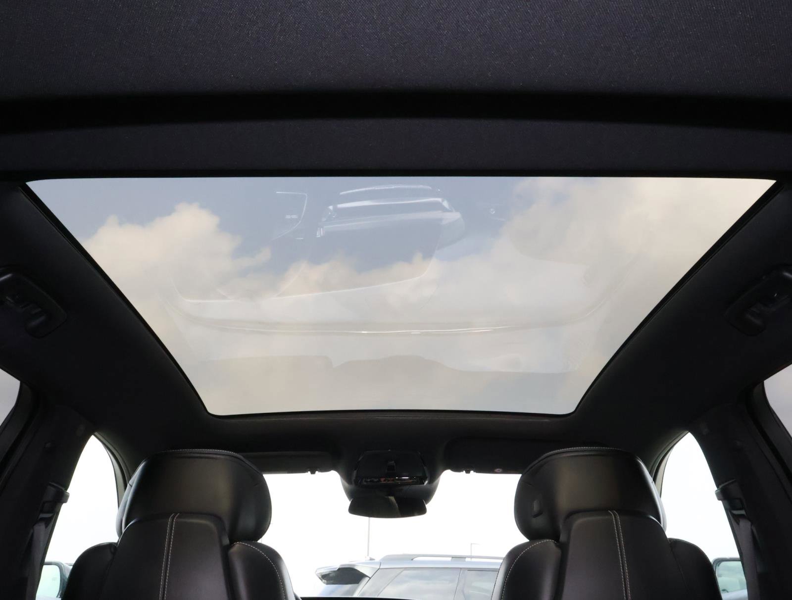 Certified 2024 Cadillac Lyriq Luxury image 17