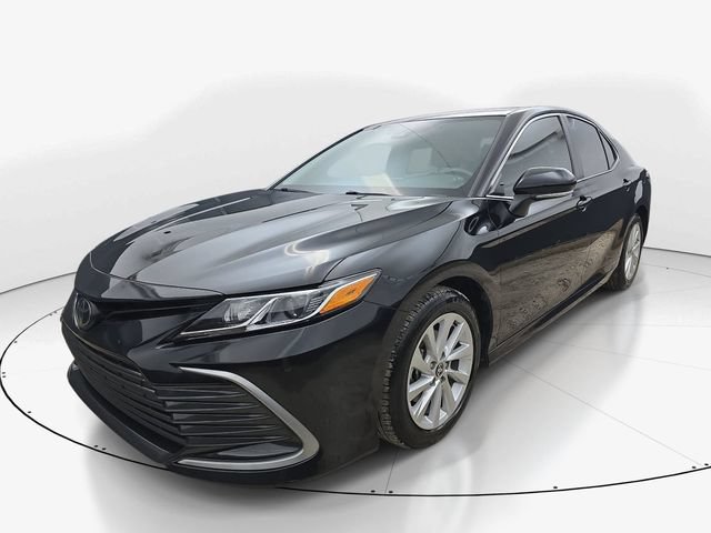 Used 2024 Toyota Camry LE w/ Convenience Package FWD image 8