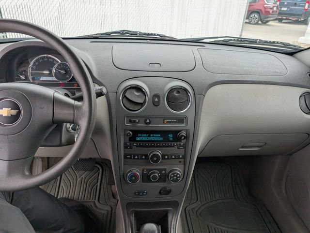 Used 2009 Chevrolet HHR LT image 3