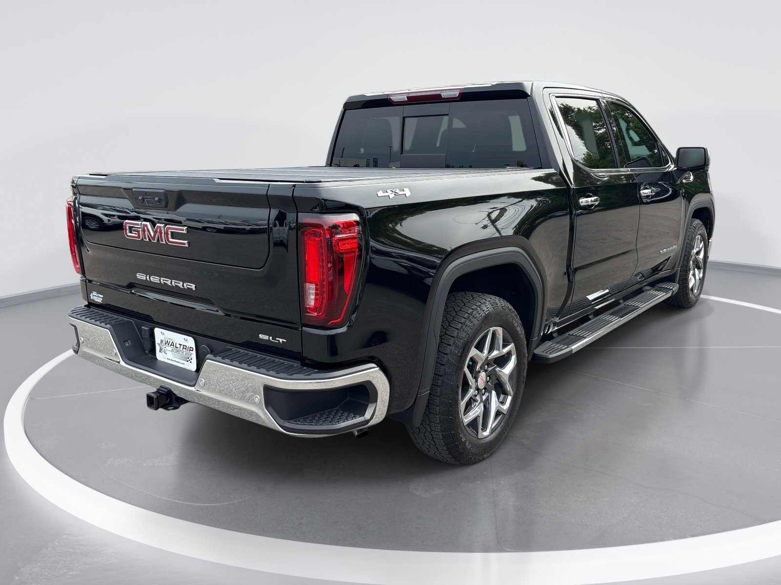 Certified 2024 GMC Sierra 1500 SLT w/ SLT Premium Plus Package AWD/4WD image 8
