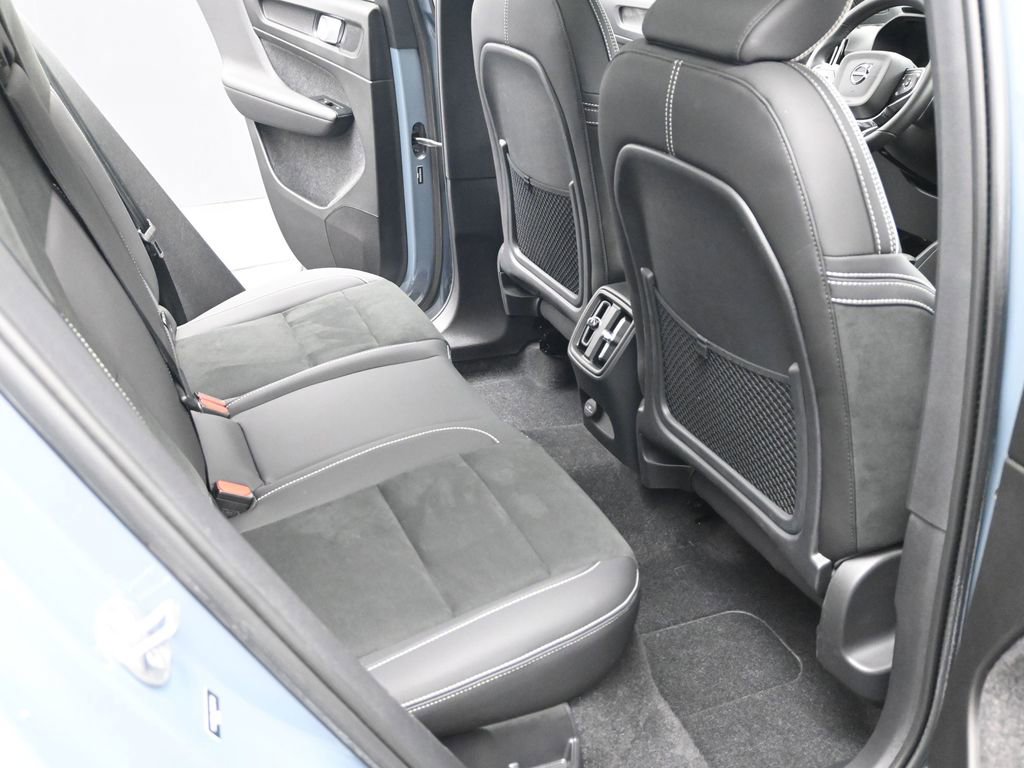 Used 2023 Volvo C40 P8 Recharge Plus image 16