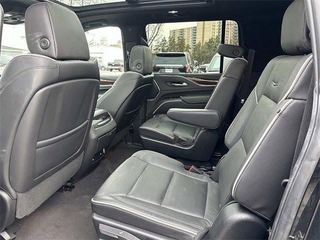 Used 2023 Cadillac Escalade ESV Premium Luxury image 15