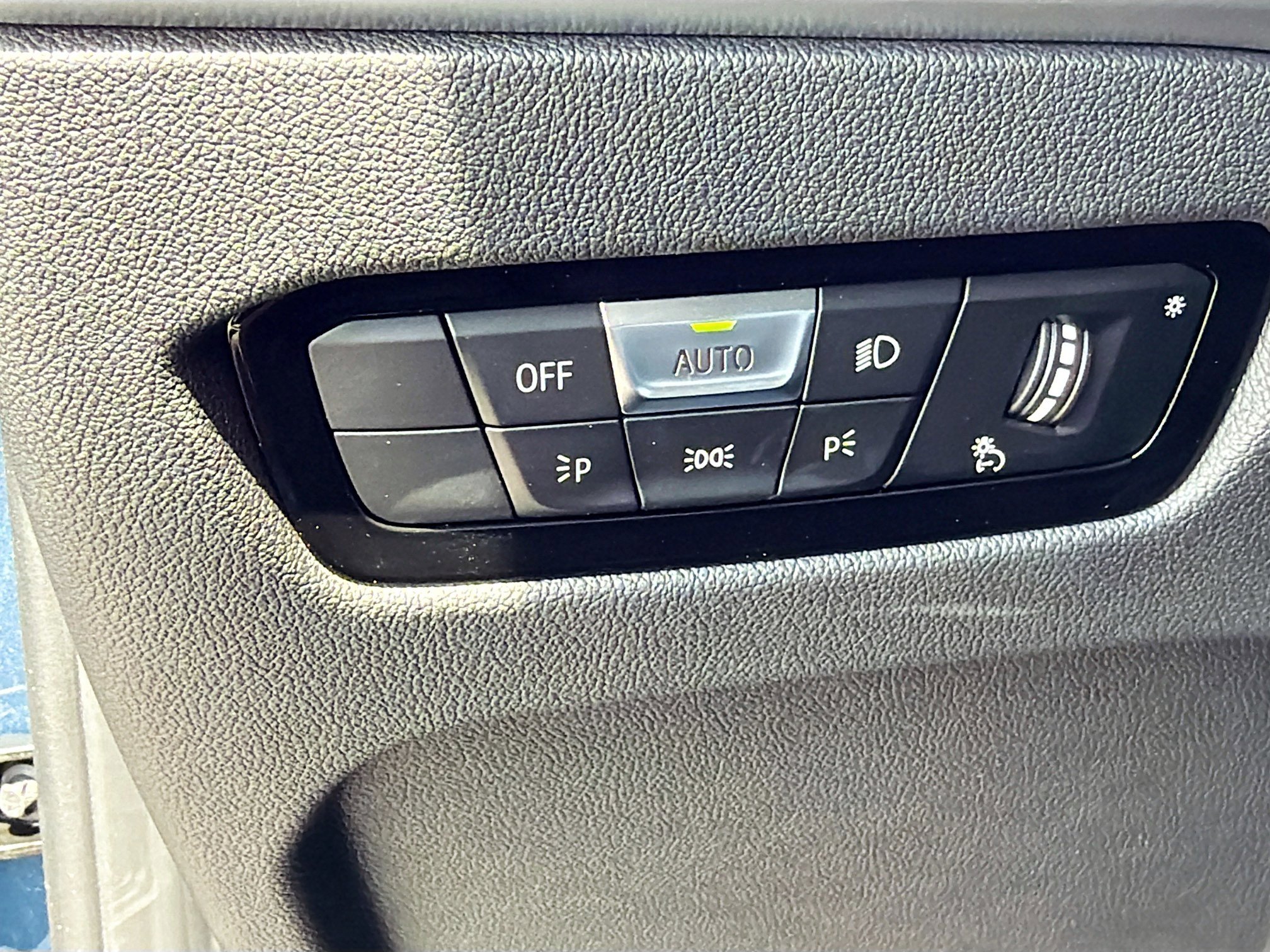 Used 2025 BMW 330i Sedan RWD image 35