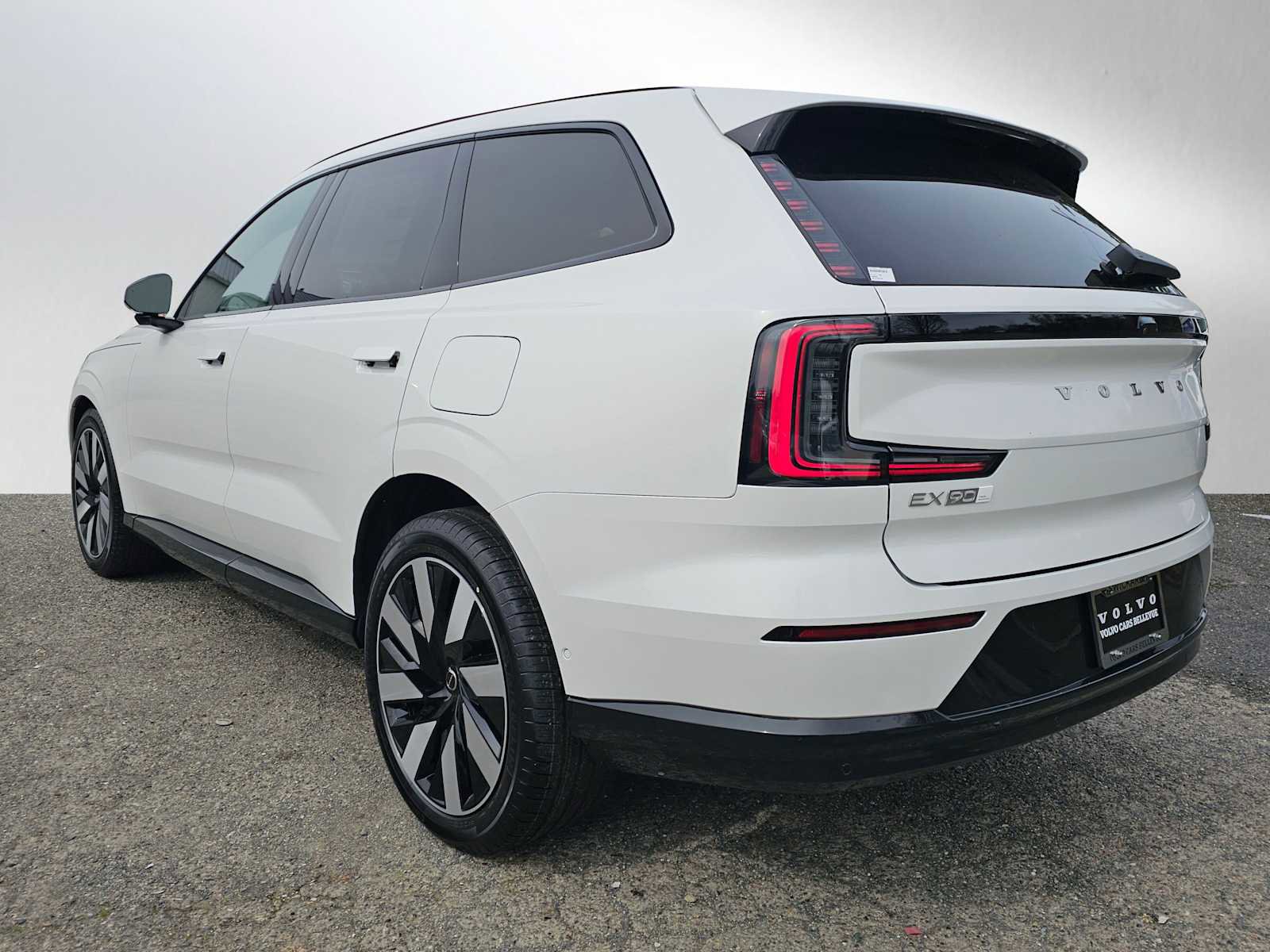 New 2026 Volvo EX90 Ultra image 5