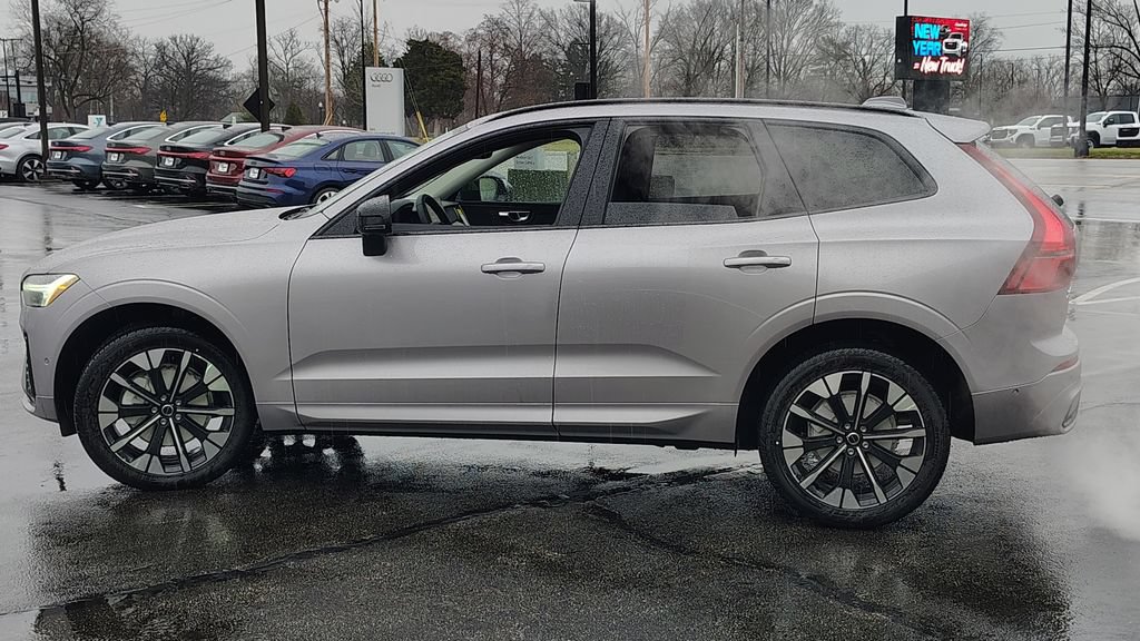 New 2026 Volvo XC60 B5 Plus w/ Climate Package AWD/4WD image 5