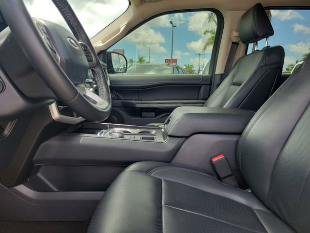 Used 2024 Ford Expedition XLT RWD image 19