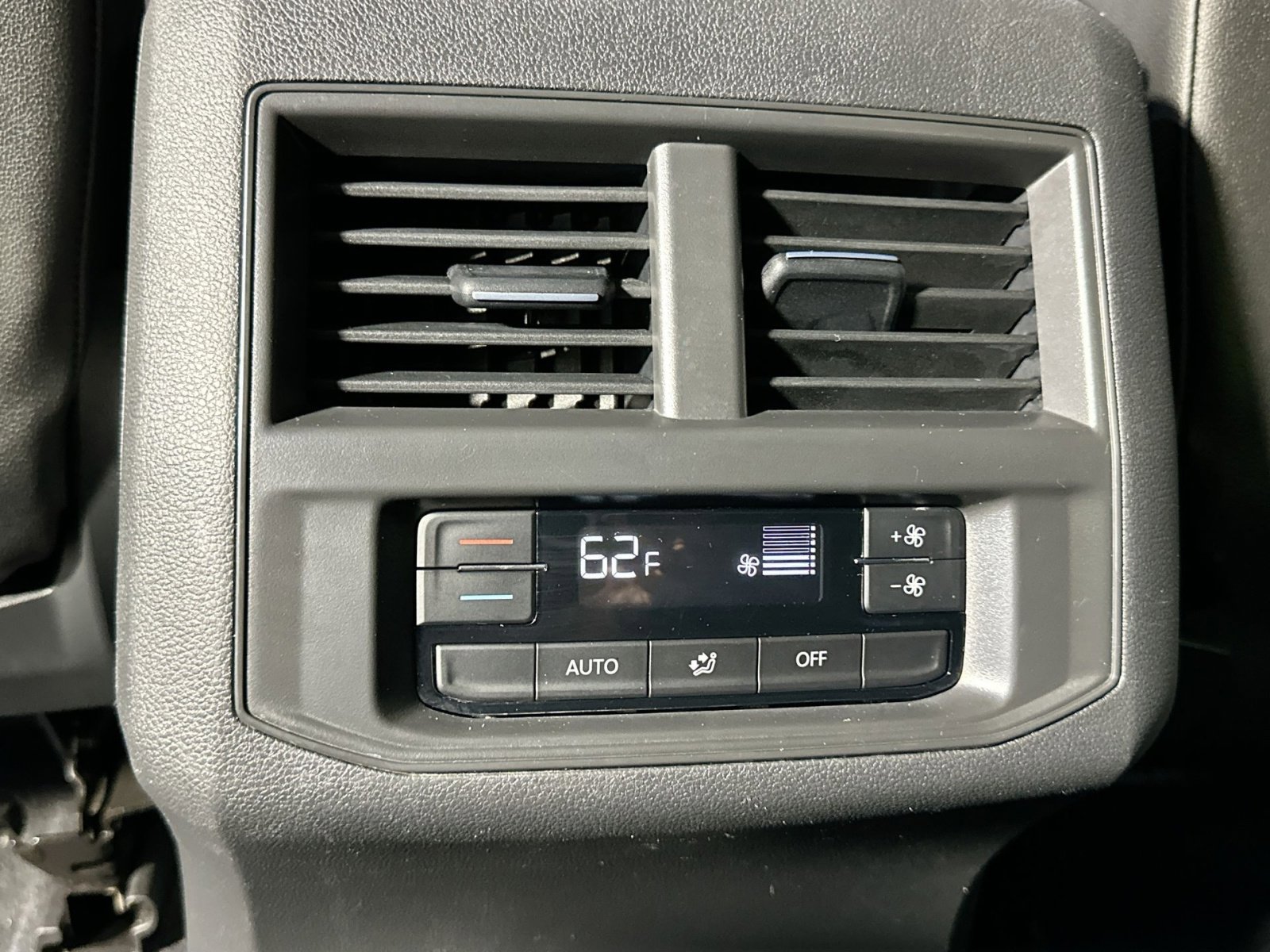 Used 2023 Volkswagen Atlas SEL R-Line image 36