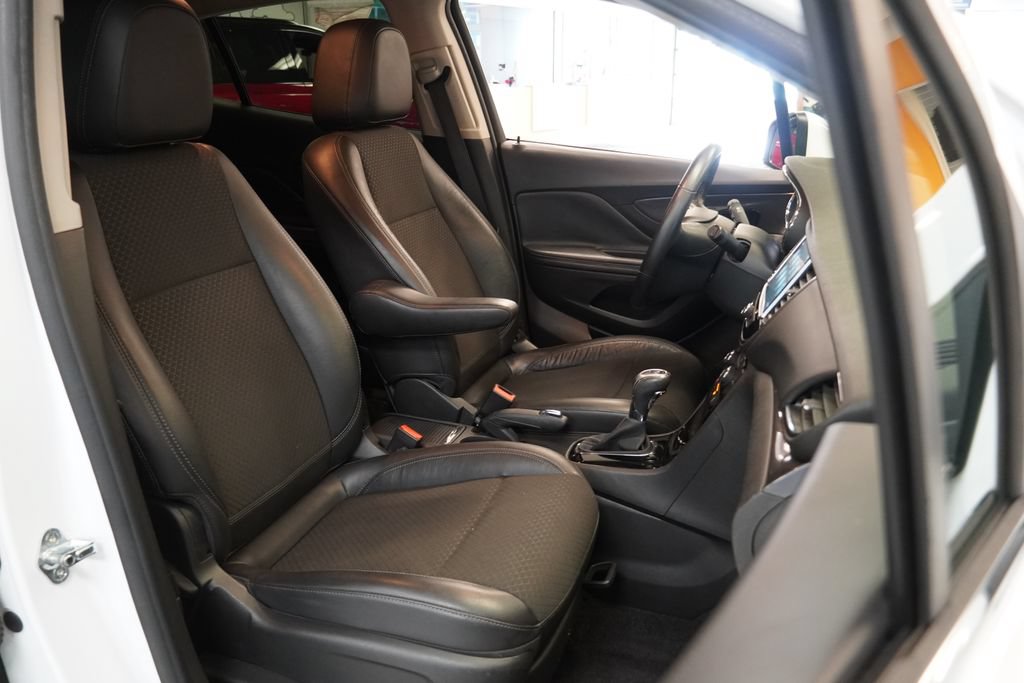 Used 2017 Buick Encore Sport Touring AWD/4WD image 31