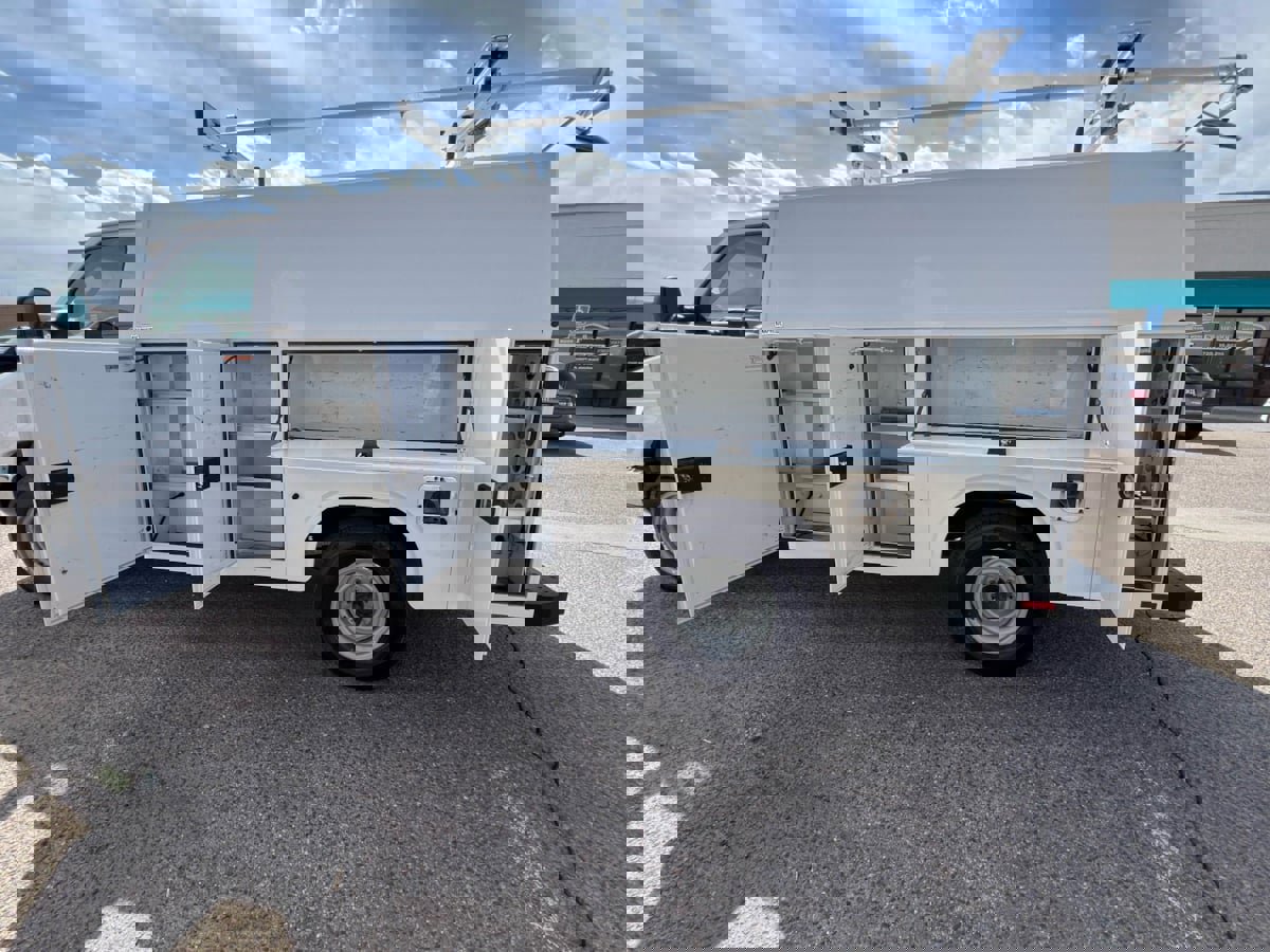 Used 2019 Ford E-350 and Econoline 350 Super Duty w/ Power Windows & Locks Group image 17