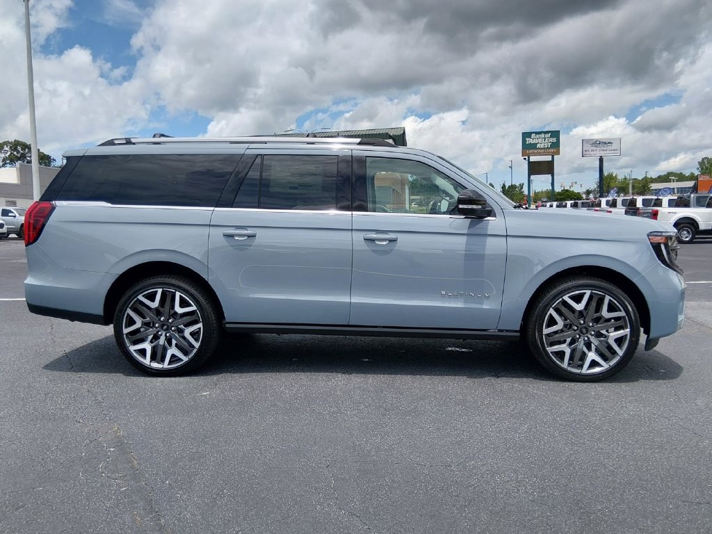 New 2026 Ford Expedition Max Platinum w/ Platinum Ultimate Package AWD/4WD image 3
