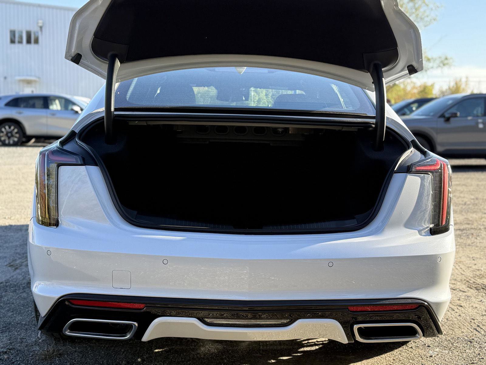 New 2026 Cadillac CT5 Sport w/ LPO, ONYX Package image 10