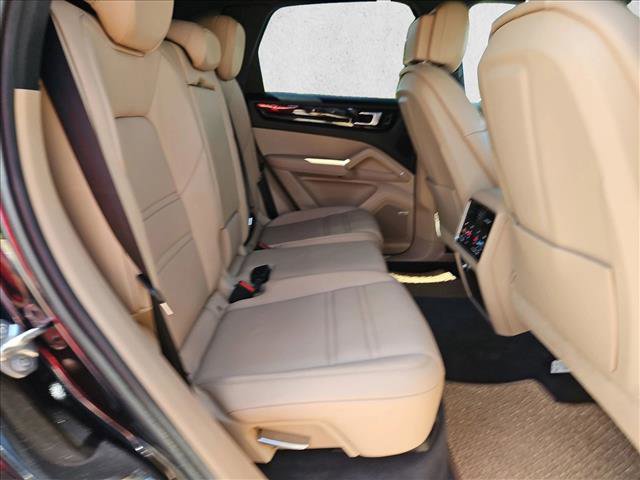 Used 2019 Porsche Cayenne AWD/4WD image 21