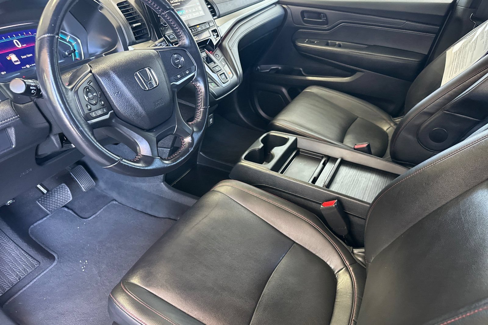 Used 2023 Honda Odyssey Sport image 10