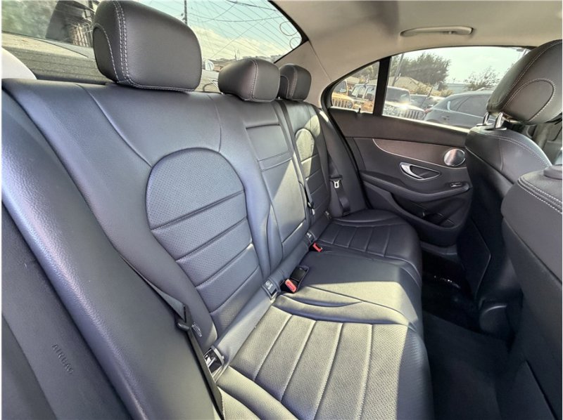Used 2020 Mercedes-Benz C 300 Sedan w/ Premium Package image 27