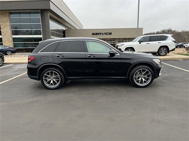 Used 2022 Mercedes-Benz GLC 300 4MATIC image 2