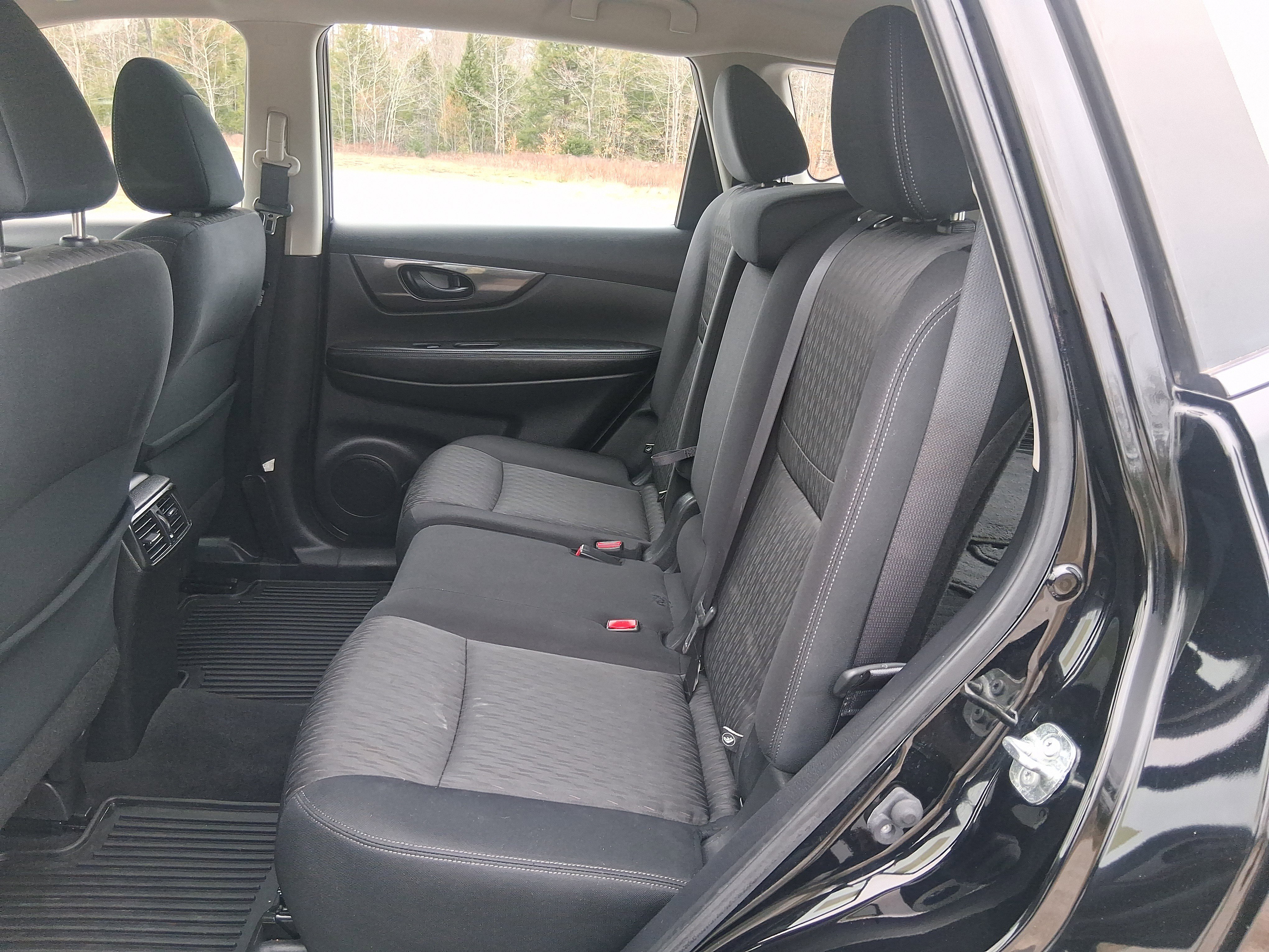 Used 2020 Nissan Rogue S AWD/4WD image 16