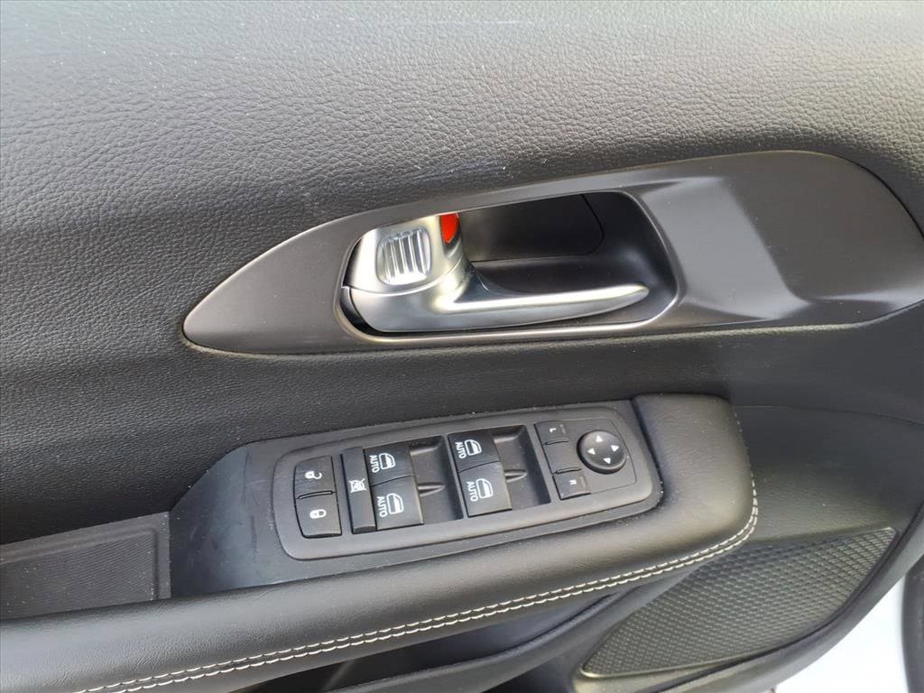 New 2026 Chrysler Voyager LX FWD image 10