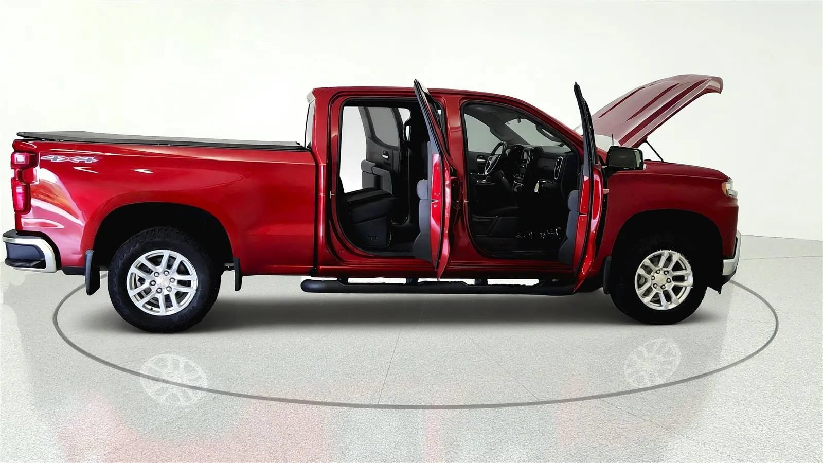 Used 2022 Chevrolet Silverado 1500 LT w/ Z71 Off-Road Package AWD/4WD image 12