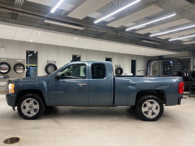 Used 2010 Chevrolet Silverado 1500 LT w/ Regional Value Package image 12