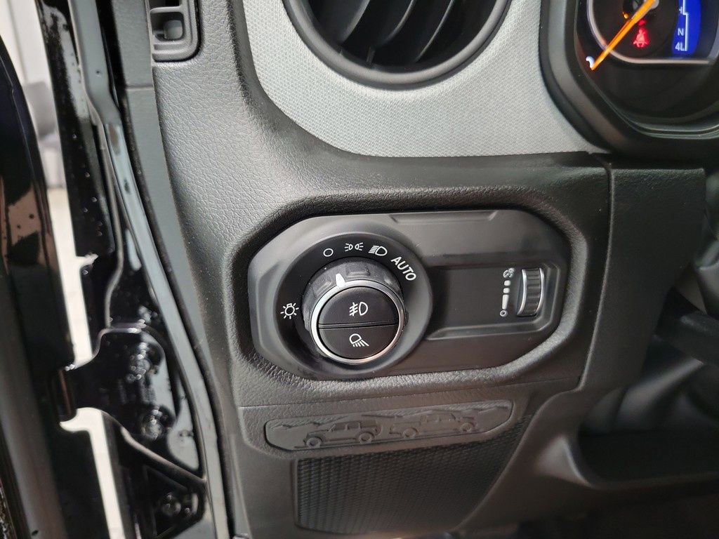 New 2025 Jeep Gladiator Sport AWD/4WD image 28