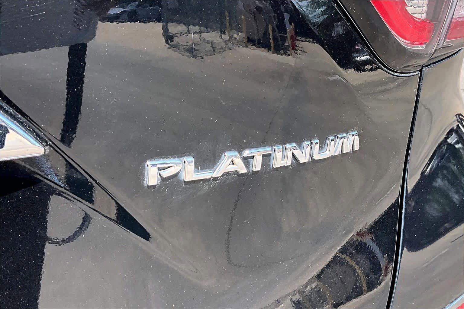 Used 2016 Nissan Murano Platinum w/ Platinum Technology Package FWD image 10