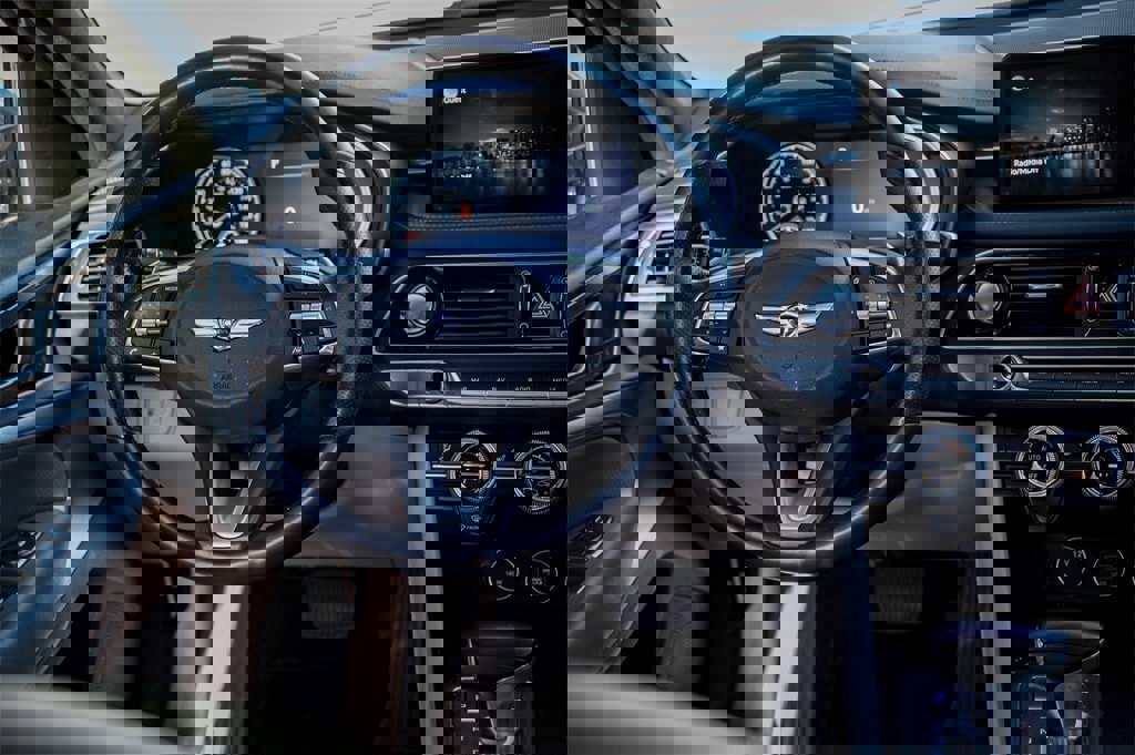 Used 2022 Genesis G70 3.3T image 28