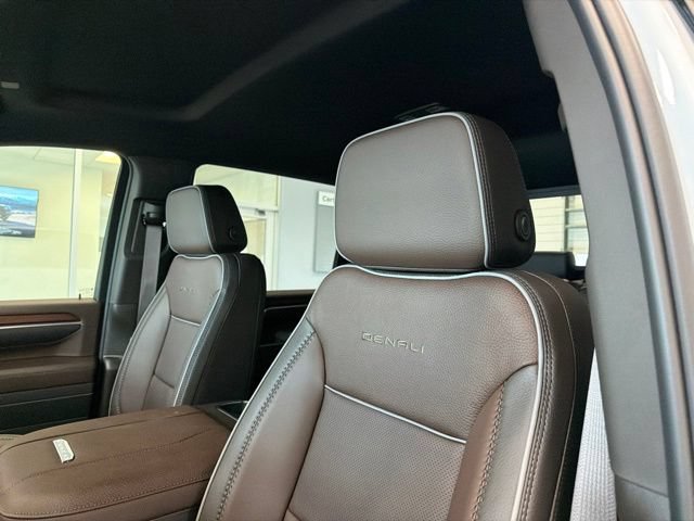New 2026 GMC Sierra 3500 Denali w/ Technology Package AWD/4WD image 21