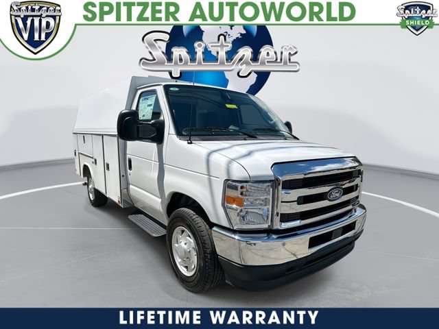 New 2027 Ford E-350 and Econoline 350 Super Duty w/ Interior Upgrade Package
