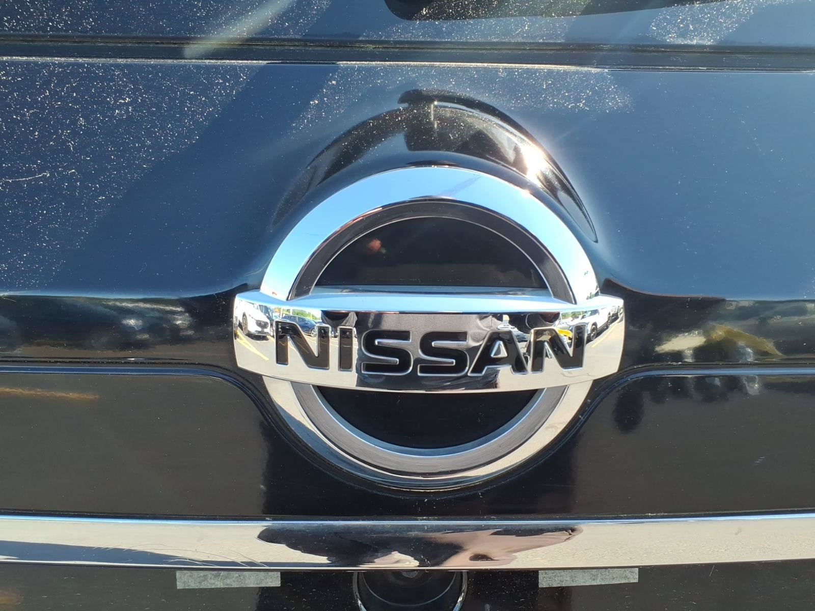 Used 2018 Nissan Rogue SV AWD/4WD image 15