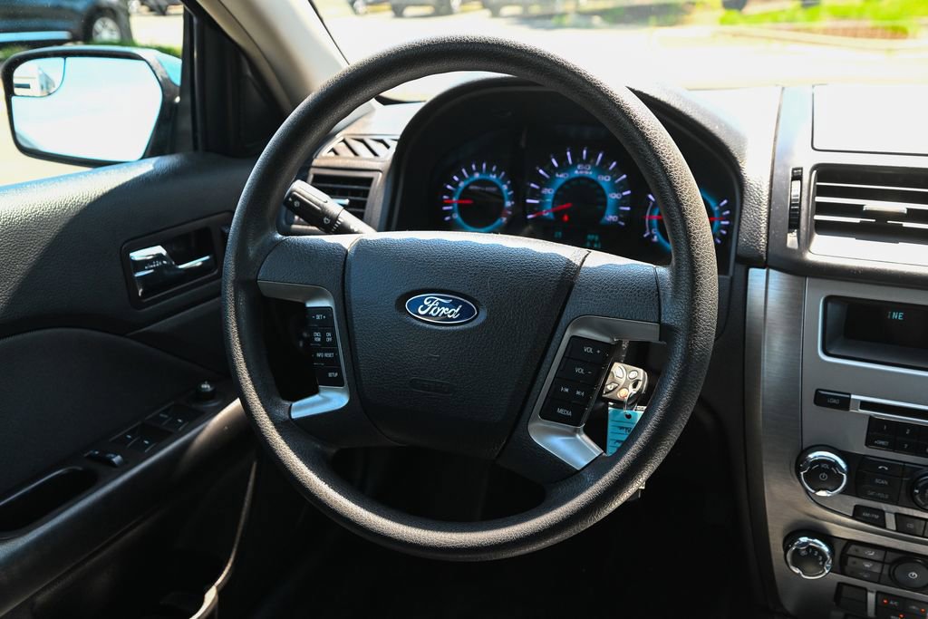 Used 2012 Ford Fusion SE FWD image 30