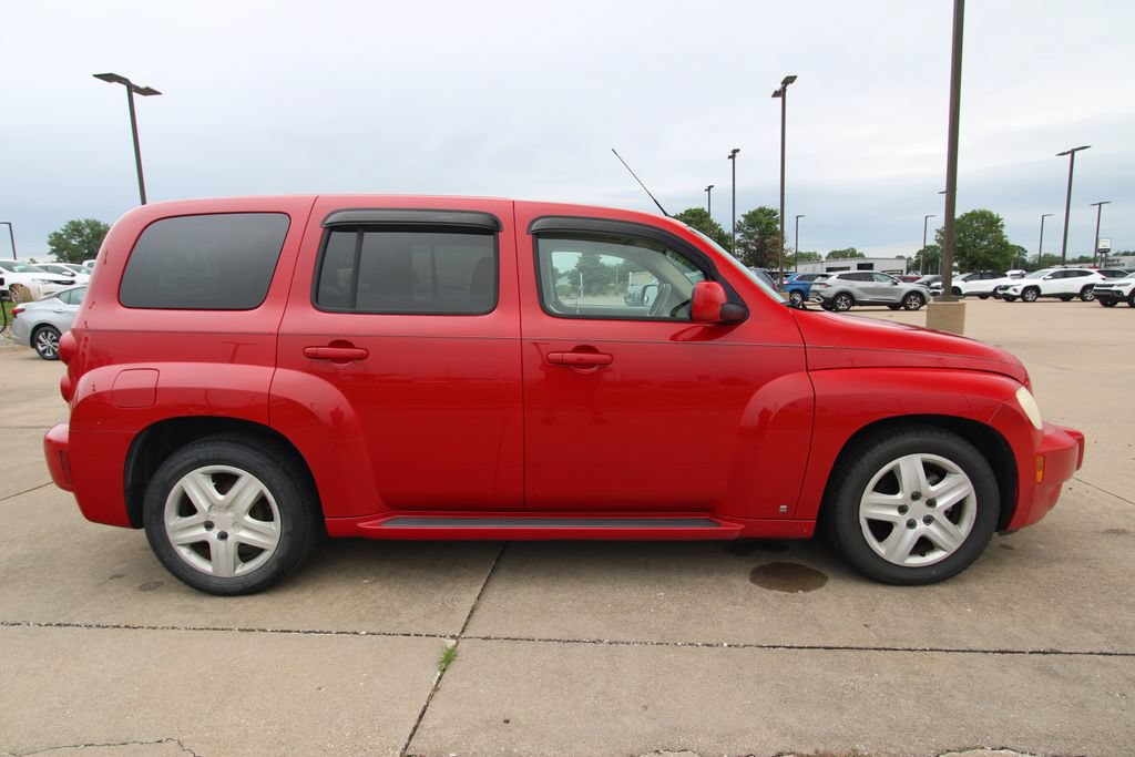 Used 2009 Chevrolet HHR LT FWD image 4