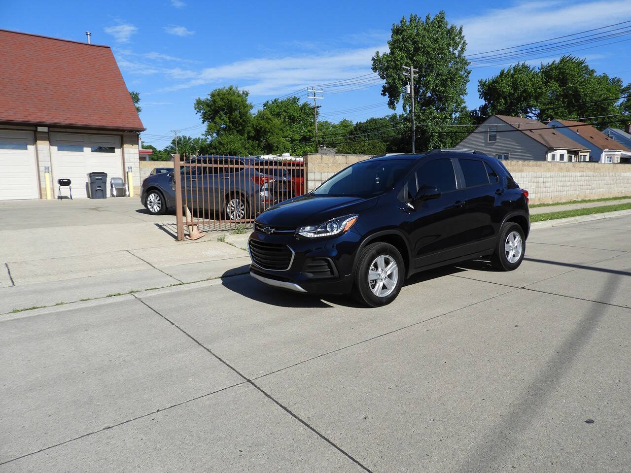 Used 2022 Chevrolet Trax LT w/ Driver Confidence Package AWD/4WD image 6
