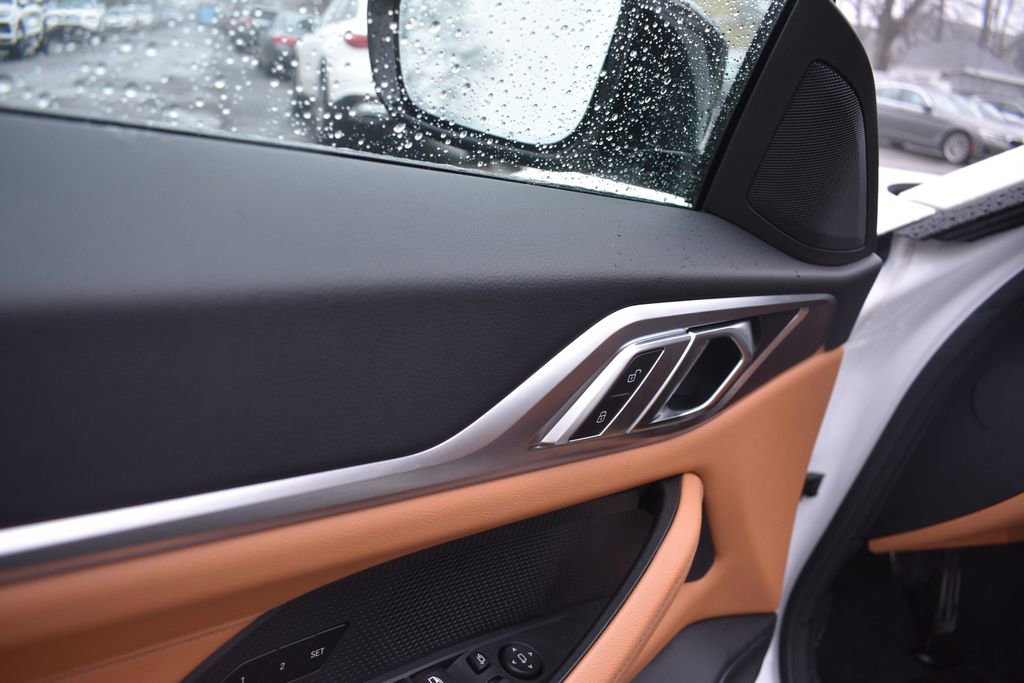 Used 2023 BMW i4 eDrive40 w/ M Sport Package image 14