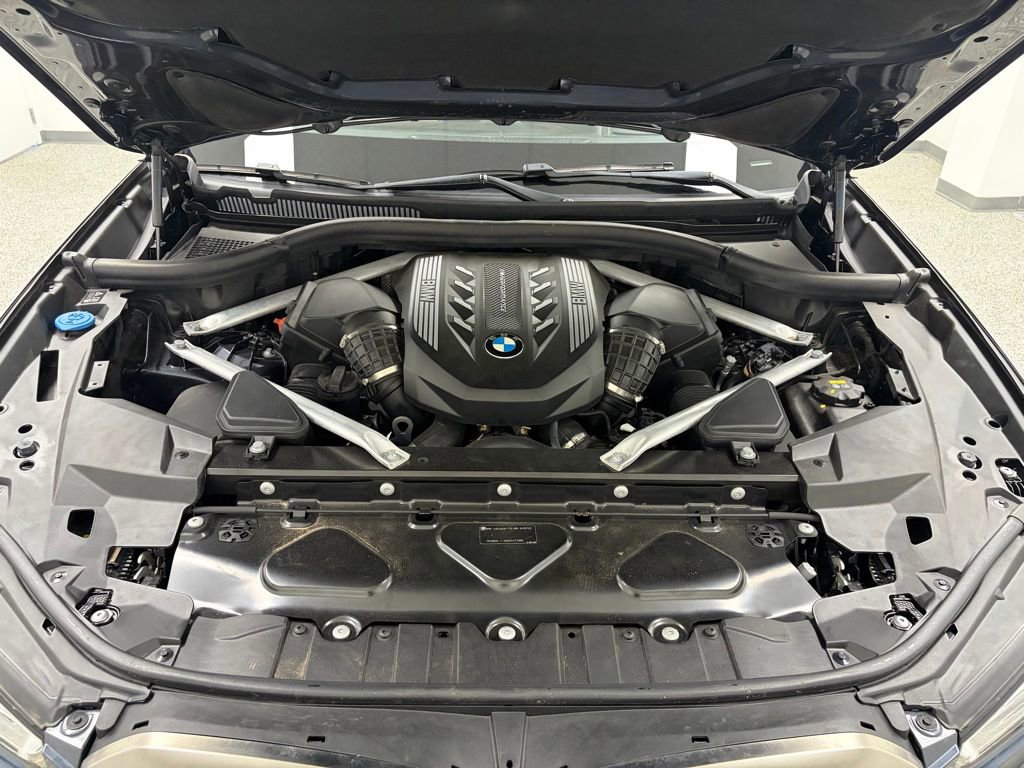 Used 2022 BMW X5 M50i w/ Executive Package image 52