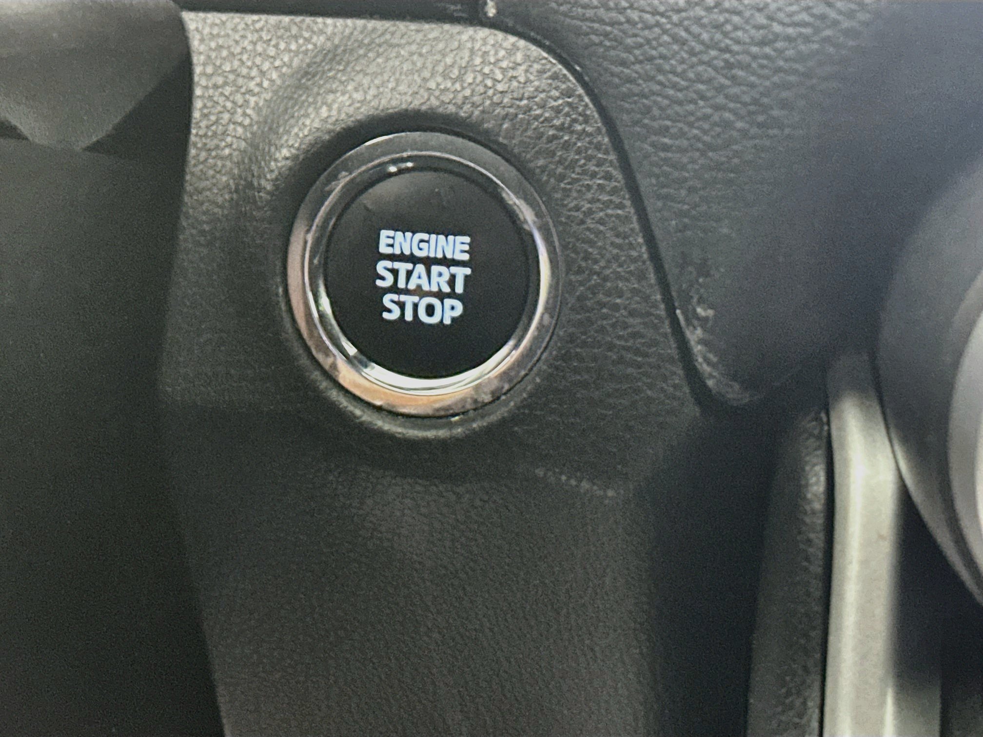 Used 2024 Toyota RAV4 XLE FWD image 20
