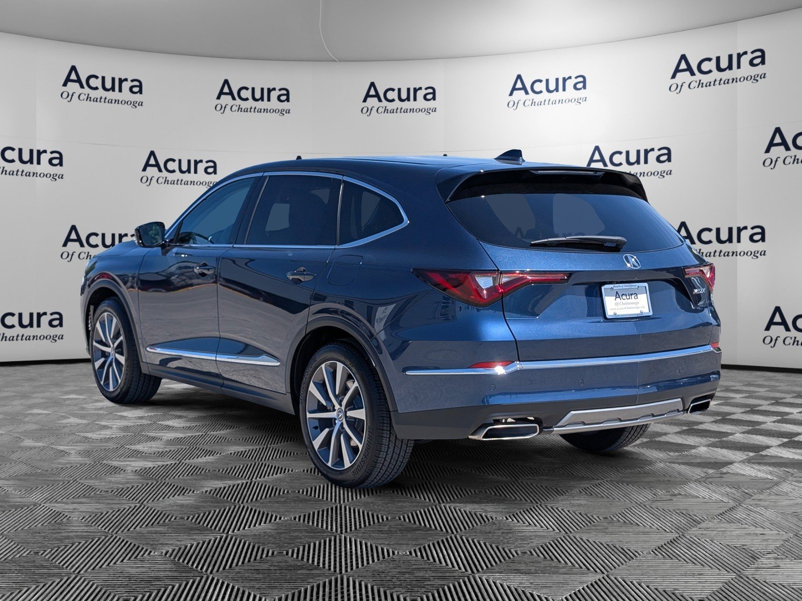 Certified 2025 Acura MDX FWD w/ Technology Package image 5