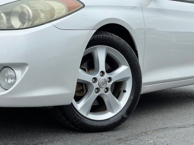 Used 2004 Toyota Solara SLE FWD image 2