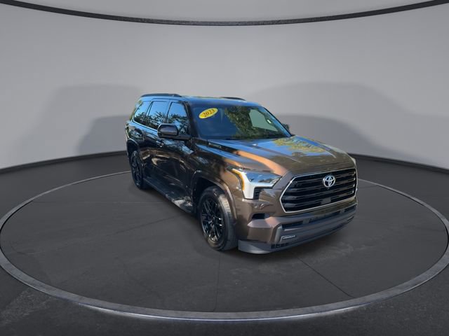 Used 2023 Toyota Sequoia Platinum image 3