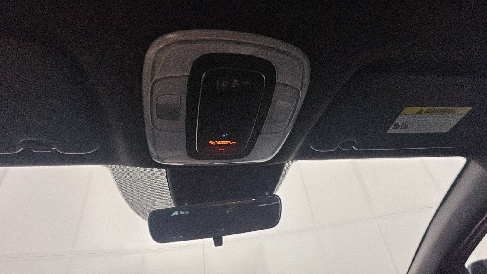 Used 2025 Hyundai Elantra SEL FWD image 31