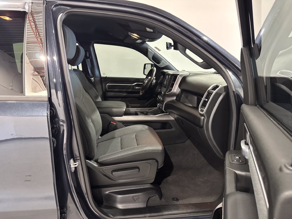 Used 2022 RAM 1500 Big Horn AWD/4WD image 20