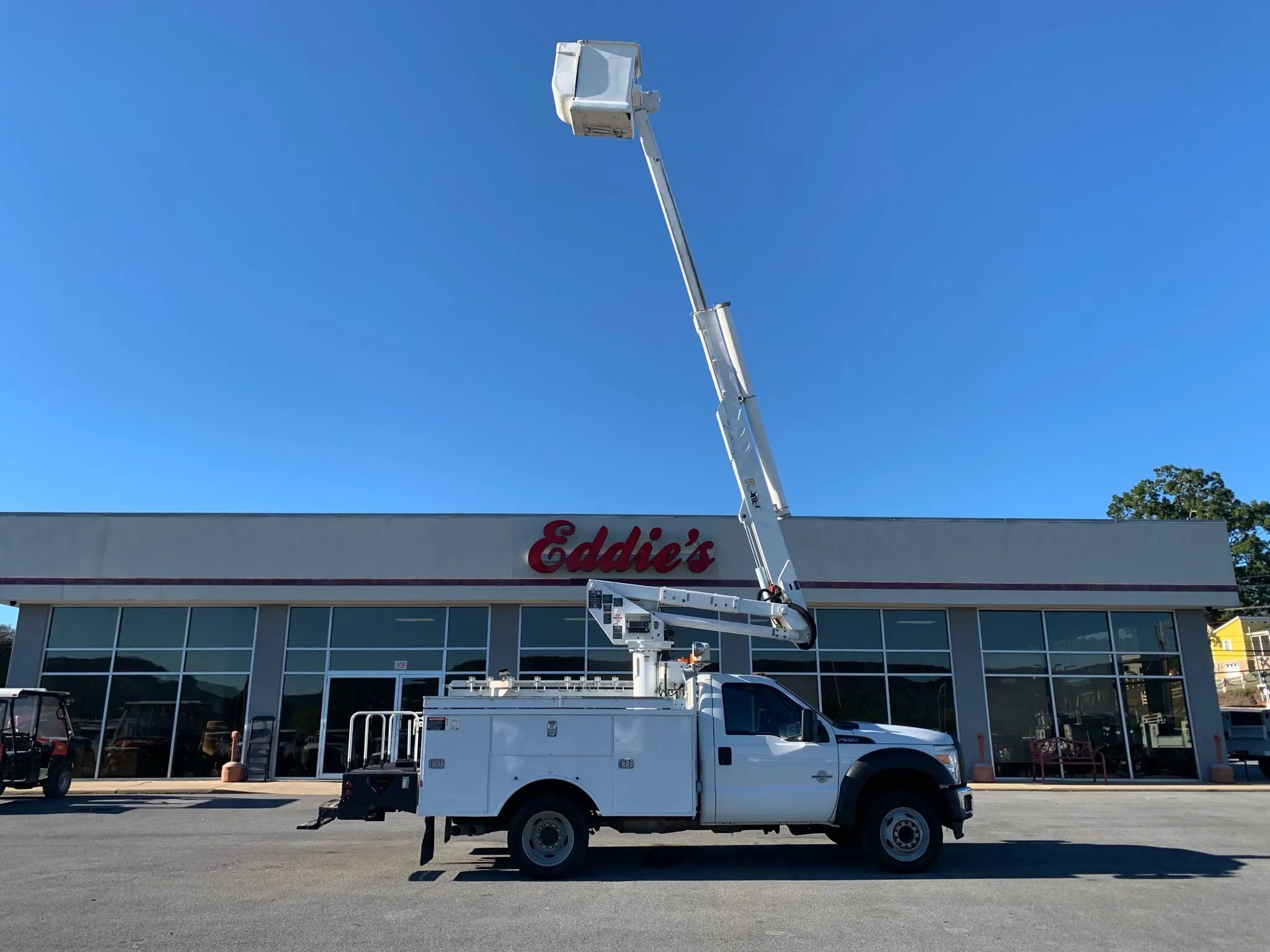 Used 2012 Ford F550 2WD Regular Cab Super Duty w/ XL Value Pkg image 45