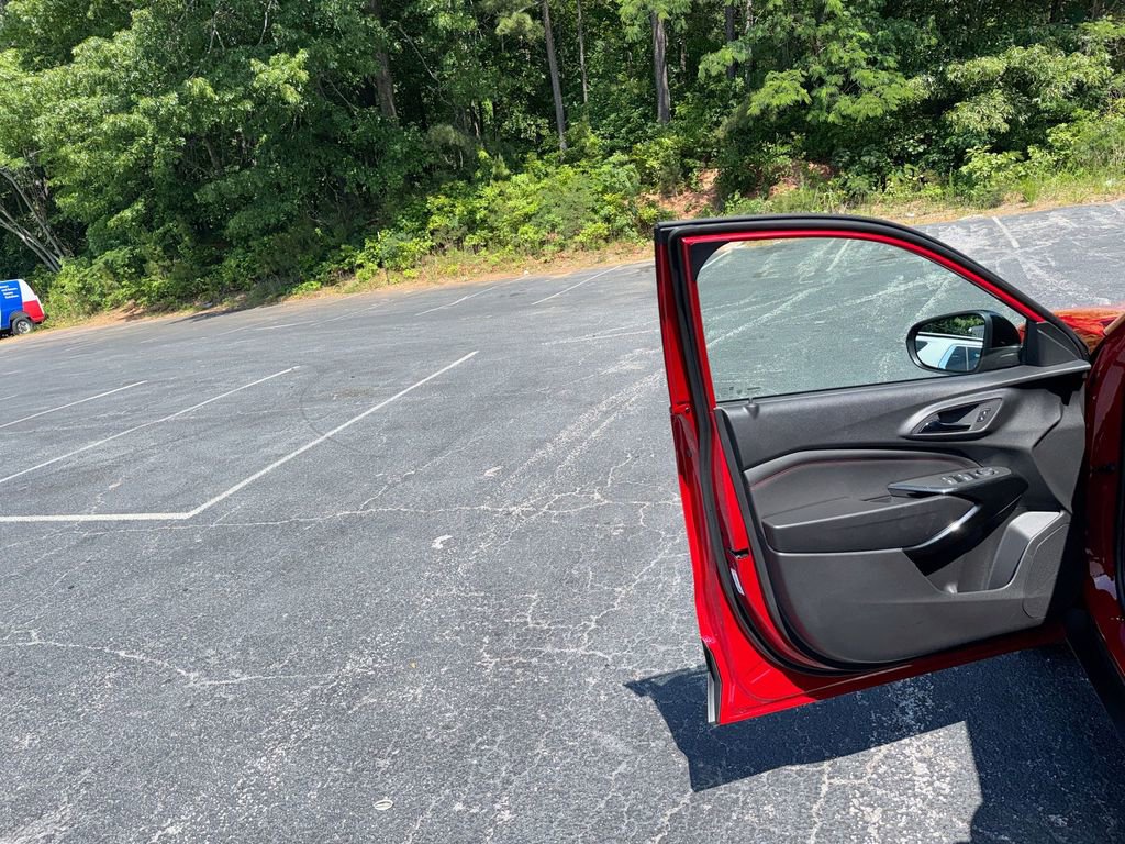 New 2026 Chevrolet Trax RS w/ Driver Confidence Package FWD image 13