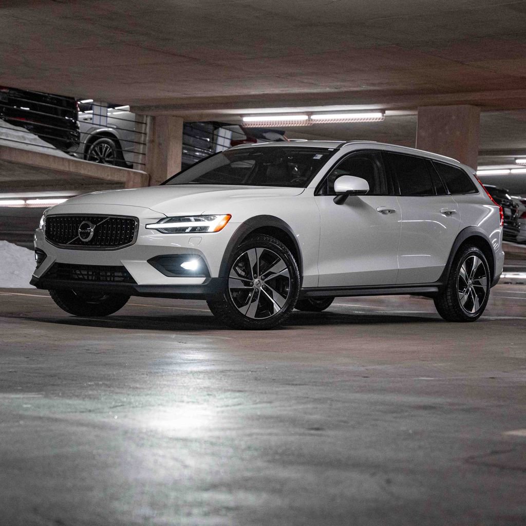 Certified 2024 Volvo V60 B5 Cross Country Plus