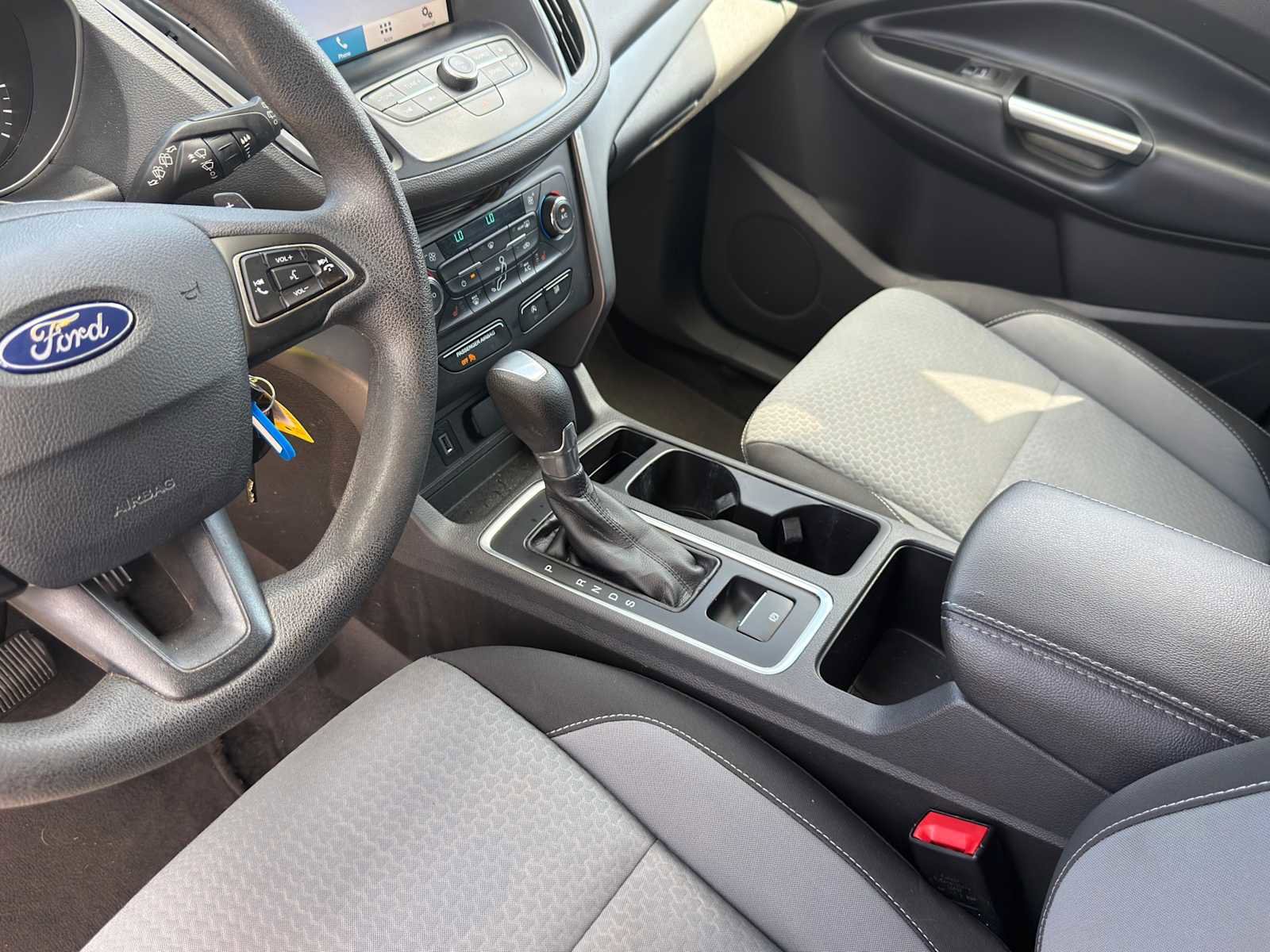 Used 2017 Ford Escape SE w/ Equipment Group 201A image 10